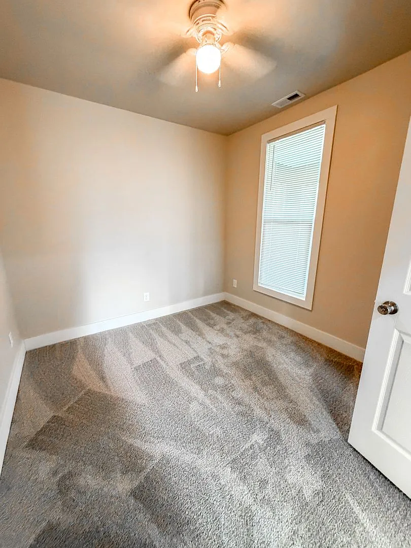 Fully Remodeled 3 Bedroom Home Near Downtown La Crosse — Photo 3