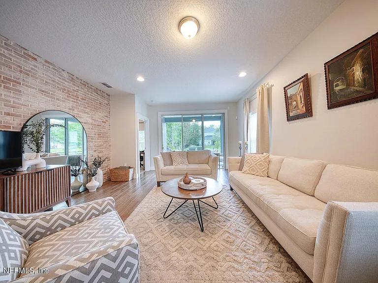 110 Cottage Green Pl — Photo 11