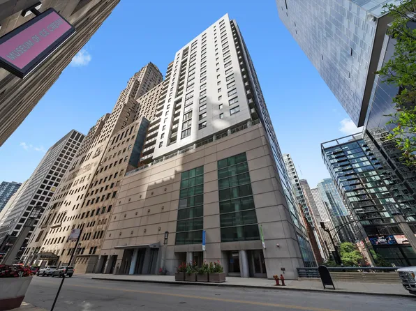 160 E Illinois St, Chicago, IL