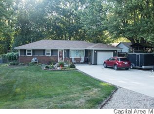 337 N Park St, Rochester, IL 62563