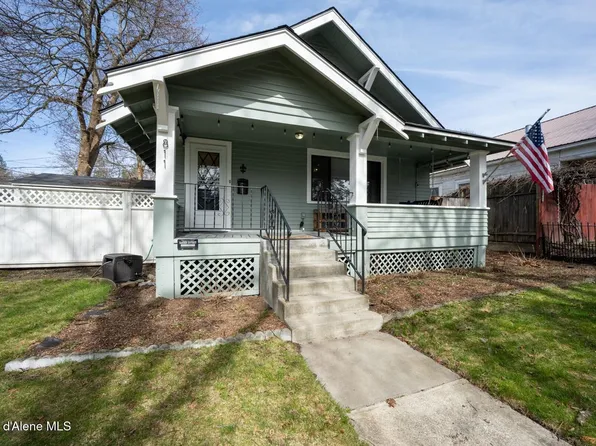 811 E Wallace Ave, Coeur D Alene, ID 83814