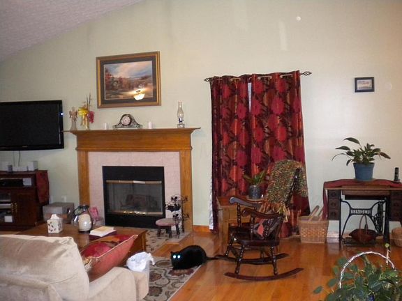 4th image of 1792 Fern Trail Dr