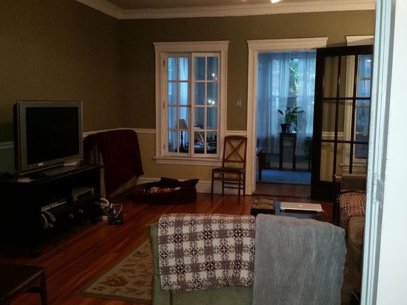 4th image of 1344 W Elmdale Ave