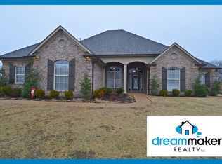 902 Shadow View Dr, Hernando, MS 38632
