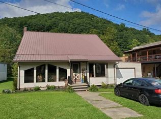 907 Sizerville Rd, Emporium, PA 15834