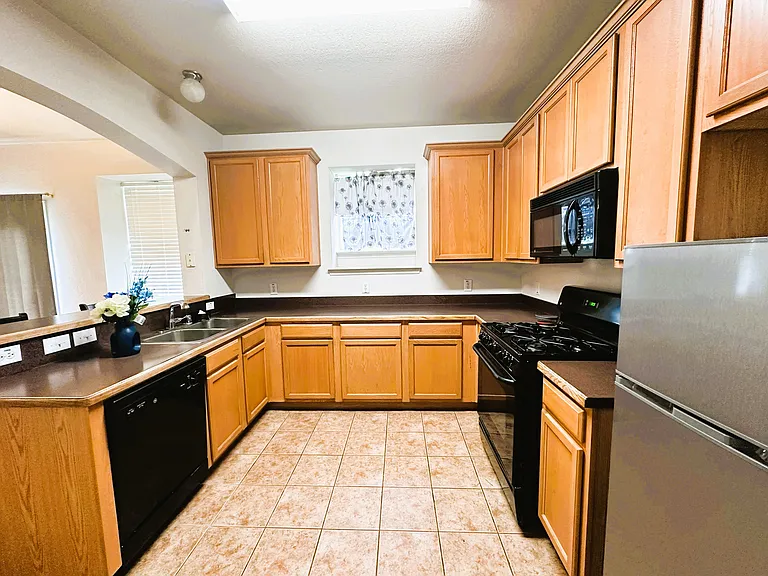 5409 Barkridge Trl — Photo 3