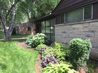 4011 Burrmont Rd, Rockford, IL 61107