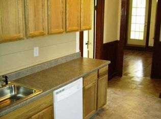 157 6th Ave, Woonsocket, RI 02895