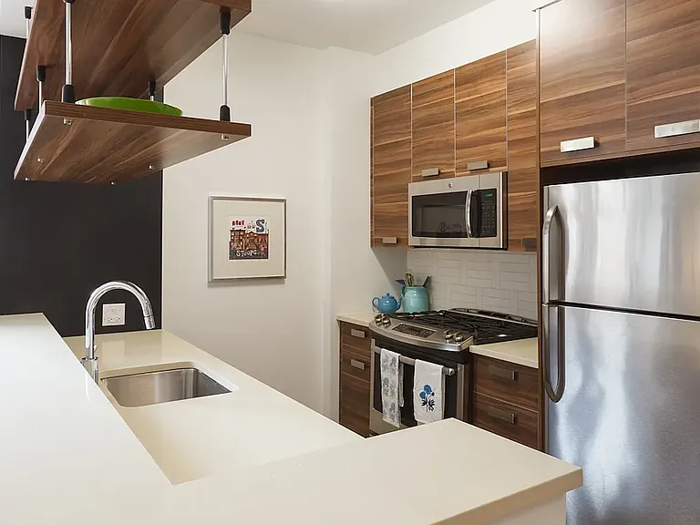 22 Caton Pl #4K — Photo 1
