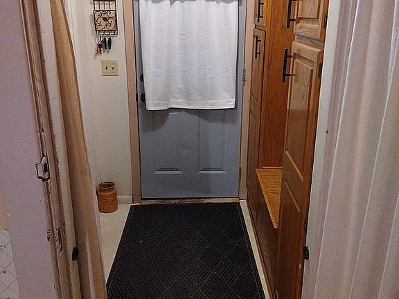 Side Entrance Entryway.