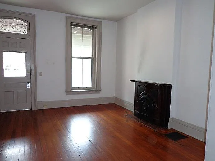 1 bed, 1000 sqft, $1,475 — Photo 3