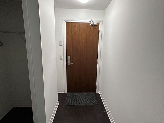 4th image of 8 Mercer St #706
