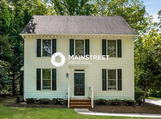 1901 Fernwood Dr, Greensboro, NC 27408