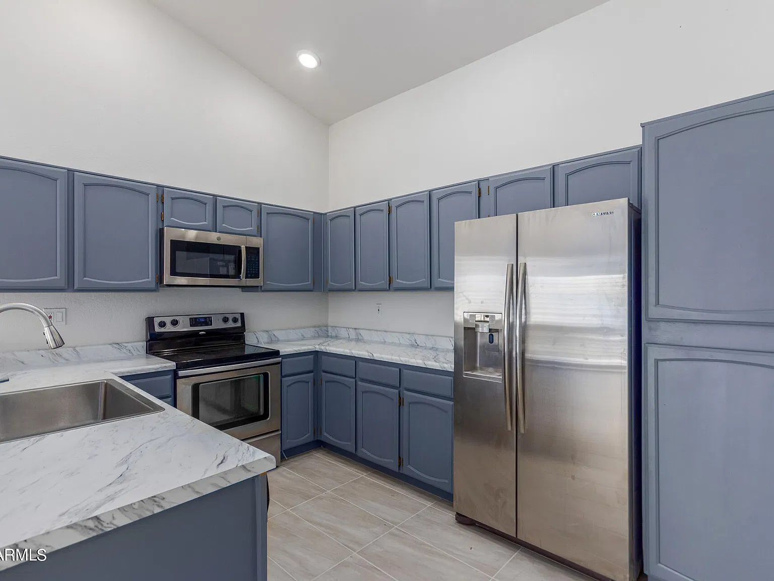 3 bed, 2.0 bath, 1456 sqft, $2,499 — Photo 3