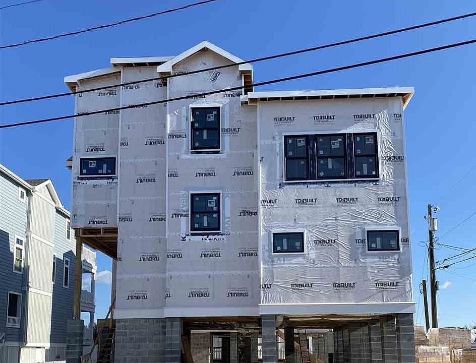 1st image of 8819 Pleasure Ave