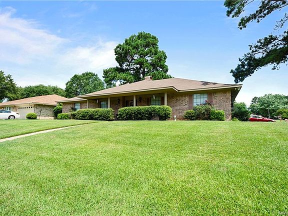 2nd image of 2402 Cherryfield Dr