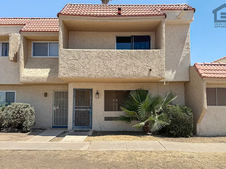 4759 W Marlette Ave — Photo 1