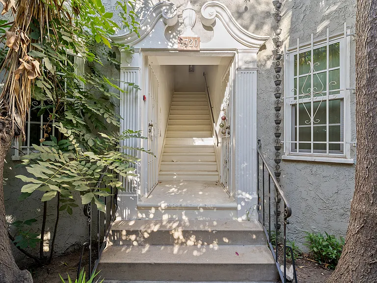 3720 W Adams Blvd #1 — Photo 4