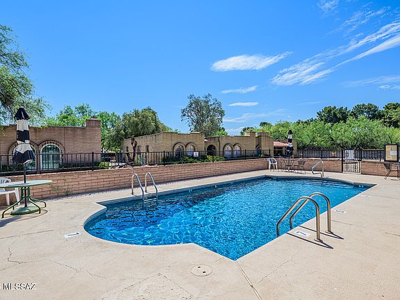 4th image of 2406 N Shade Tree Cir