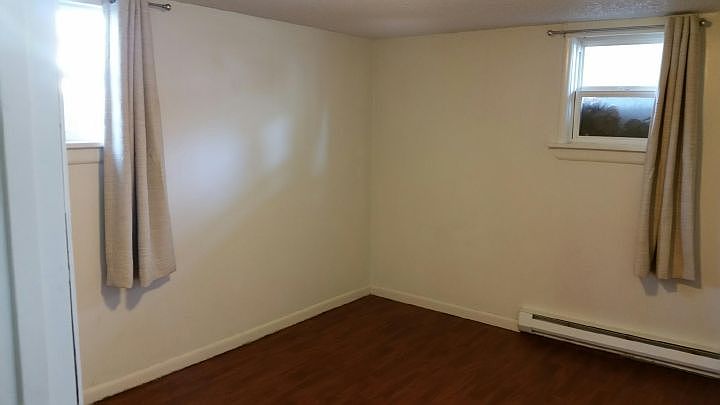 2nd image of 514 1/2 Avenue E