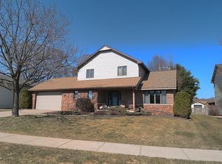 613 Westwood Dr, Onalaska, WI 54650