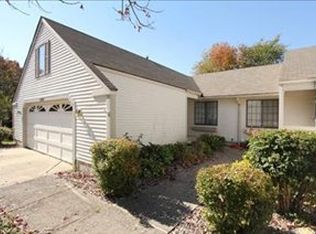 4585 Whisperwood Ct SE, Kentwood, MI 49508