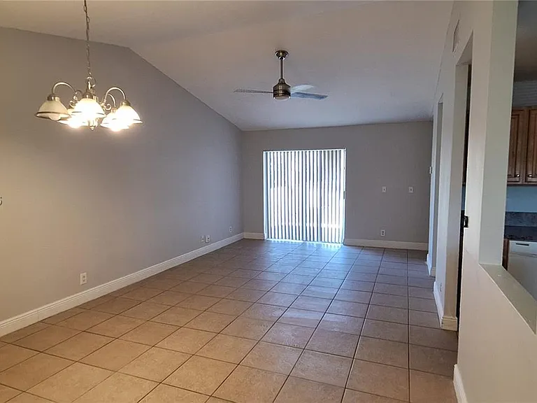 5721 Wingham Way #5721 — Photo 8