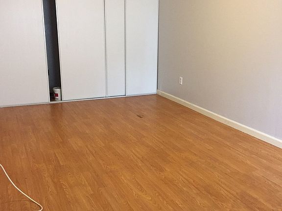 2nd image of 8870 Macarthur Blvd