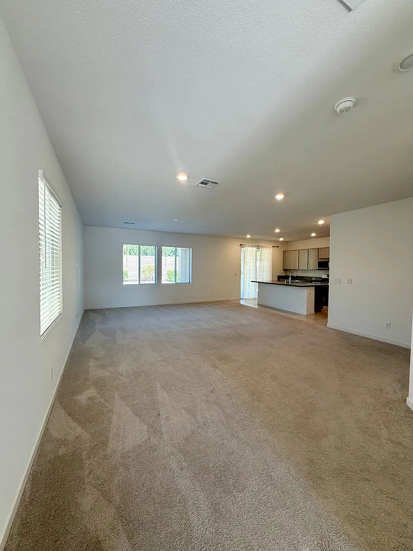 11377 Sonny Miller Court, Las Vegas, Nv 89183 — Photo 4