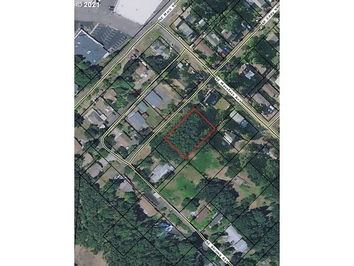 0 SE Eddy St photo 1