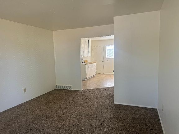 3rd image of 1342 Elmwood Cir