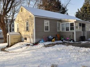 11 Bowen Pl, Leominster, MA 01453