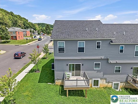 4th image of 1106 S Carlisle St