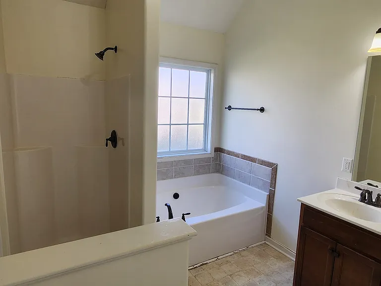 2969 Brewster Dr — Photo 16
