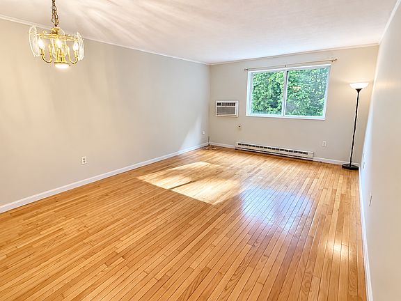 5th image of 11 Weld St APT 31