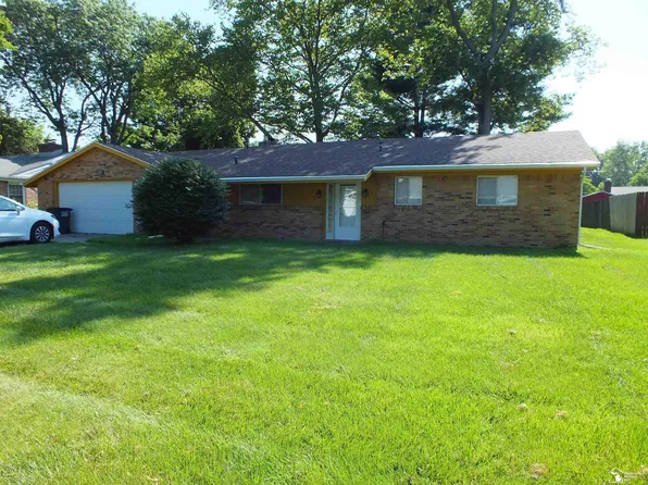 7130 Edinburgh Dr, Lambertville, MI 48144