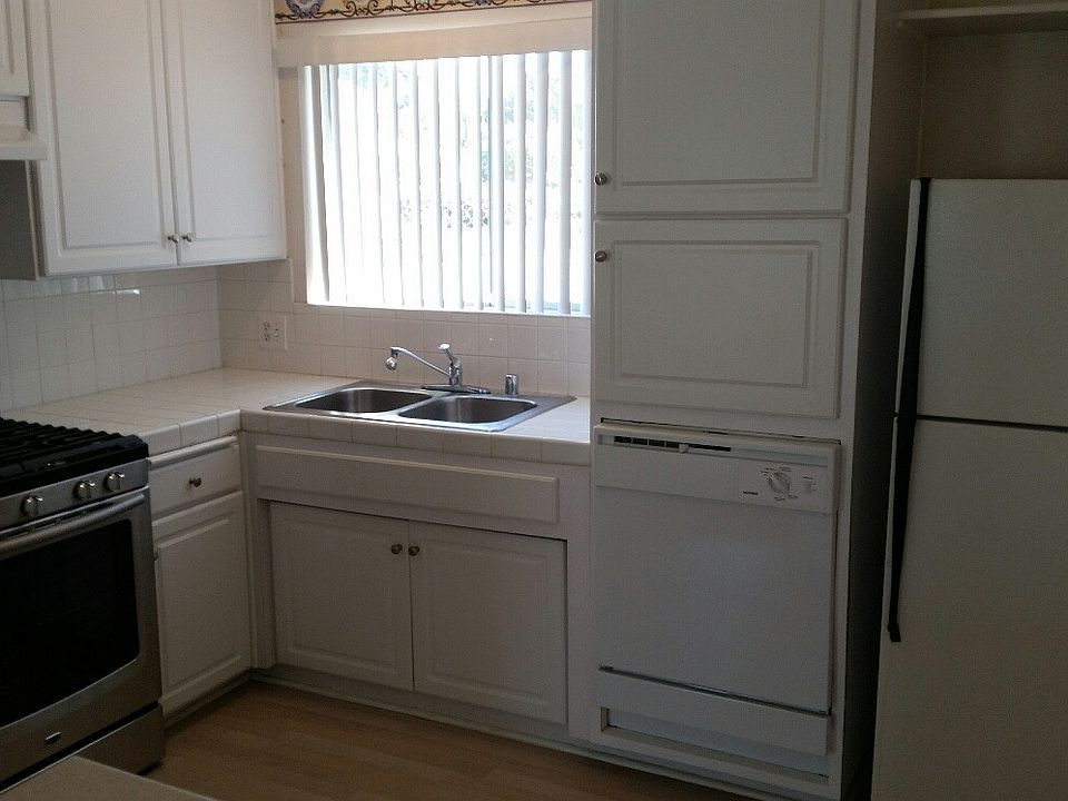 1st image of 8725 Mellmanor Dr APT A