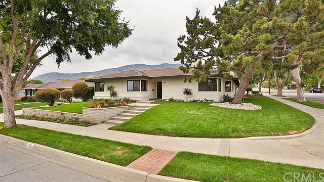 1st image of 559 E Leadora Ave