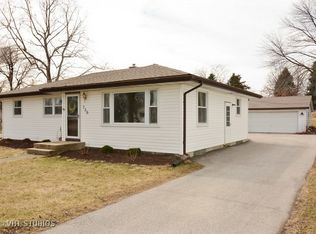 730 Elliott St, Beecher, IL 60401