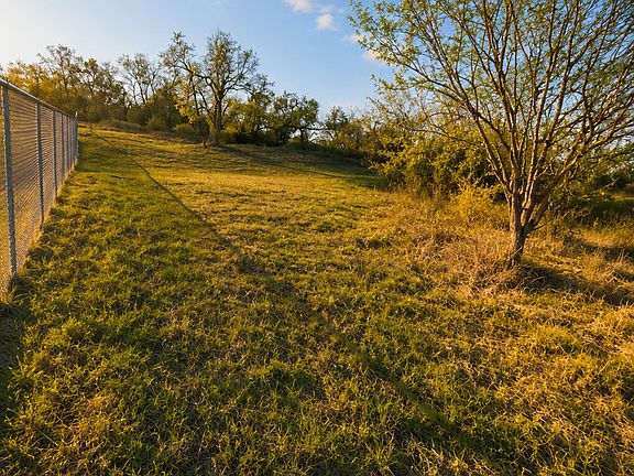 3rd image of 2519 Hicks LOT 16