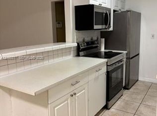 1758 NE 177th St #0, Miami, FL 33162