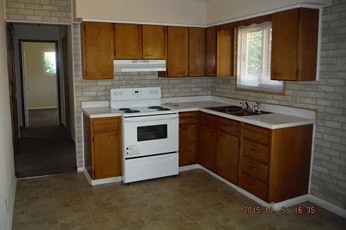 2nd image of 5624 W Bertha St