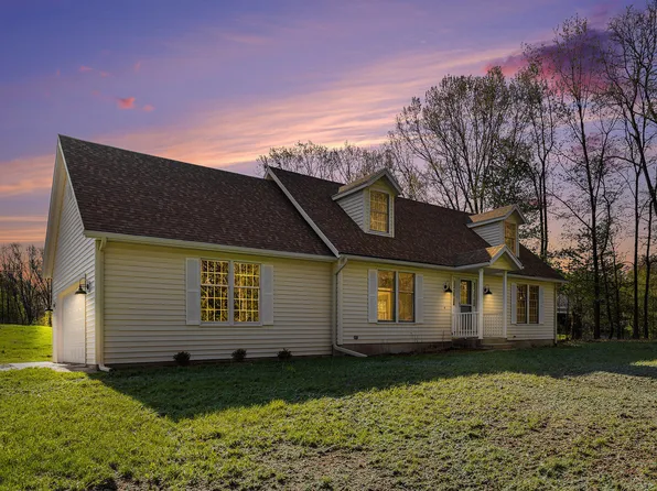 7200 Snow Ave SE, Alto, MI 49302