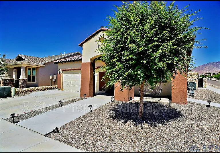 2200 Willie Mier St — Photo 2