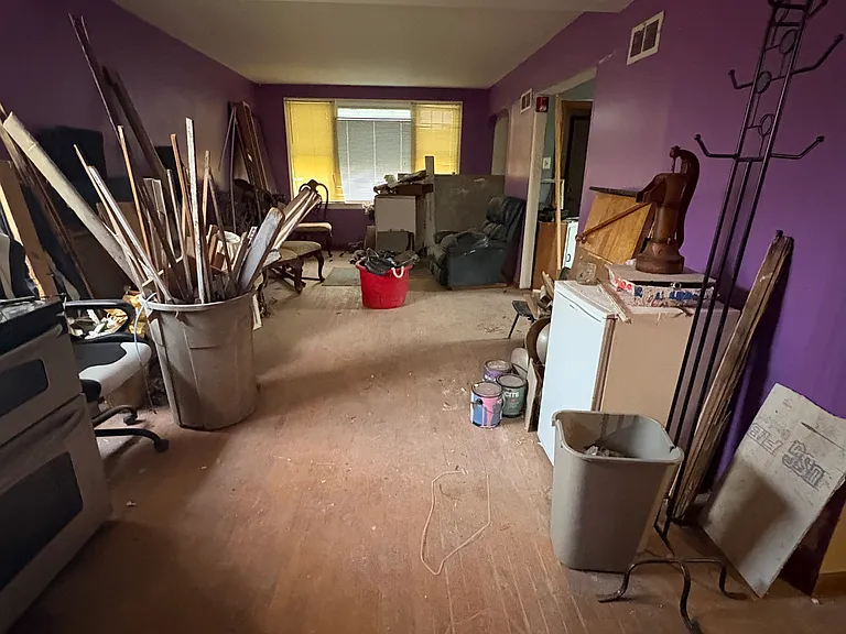 6423 Saint Louis Ave — Photo 10