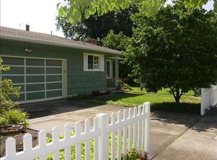 906 SE 165th Ave, Portland, OR 97233