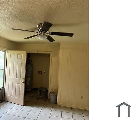 3rd image of 8713 Saint Vincent Ave