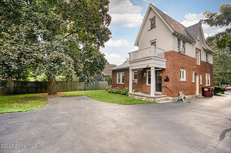 5th image of 187 Ridge Street