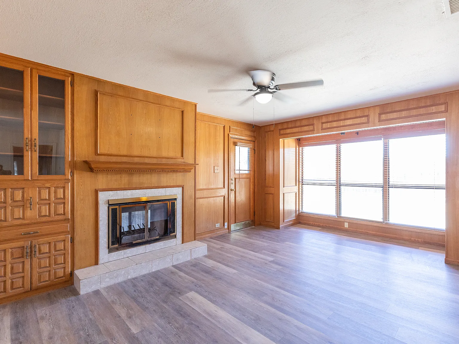 3 bed, 1598 sqft, $2,300 — Photo 4