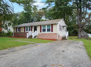 11 Ducas Ave, Nashua, NH 03063